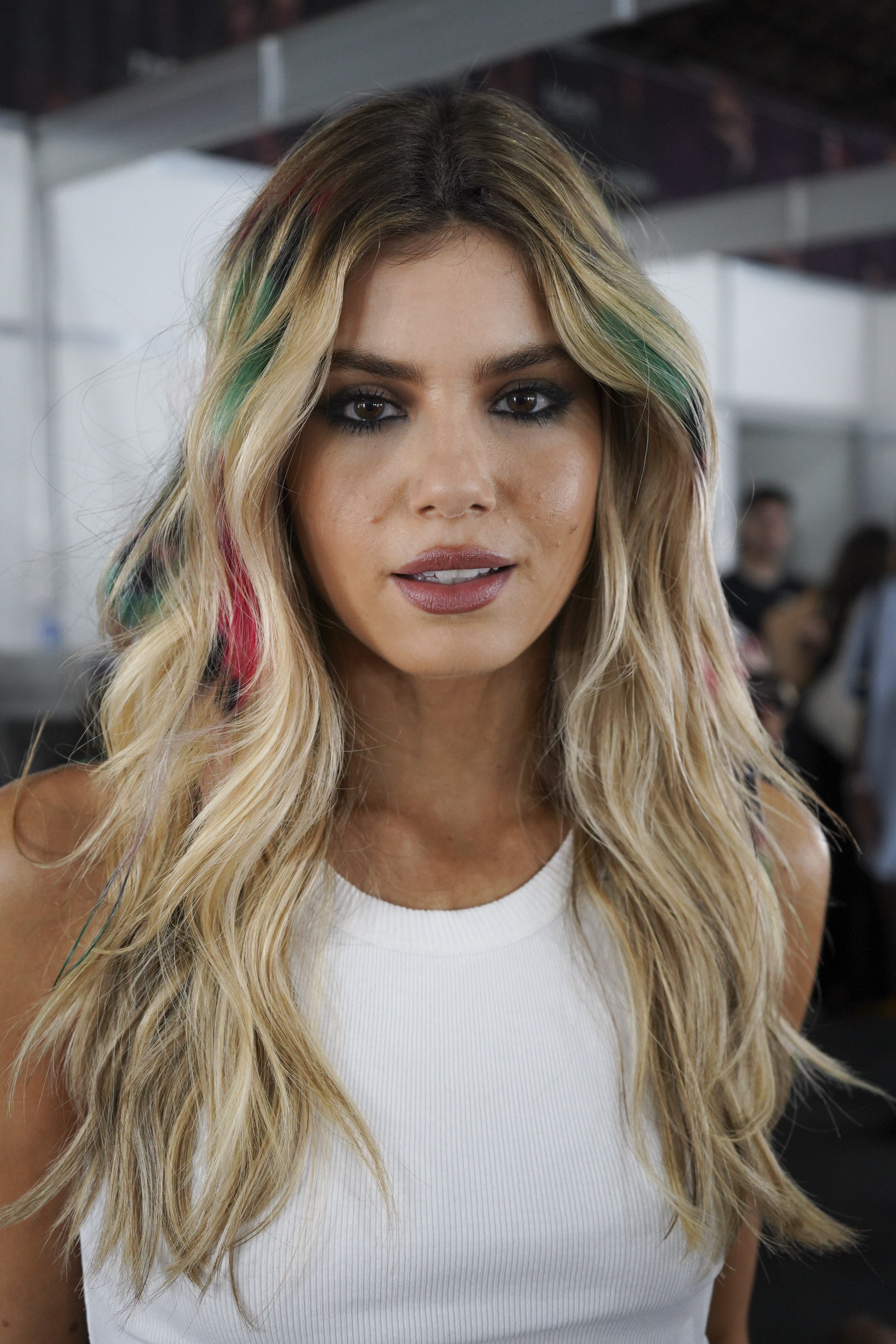 Camila Queiroz no desfile da Boldstrap no SPFW N56