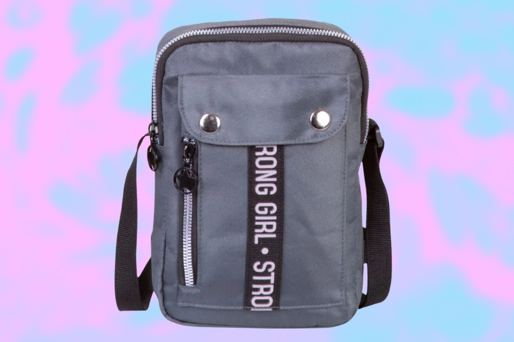libra-material-escolar-capricho-volta-as-aulas Cross bag Street da coleção de Volta às Aulas 2024 da CAPRICHO com Sestini