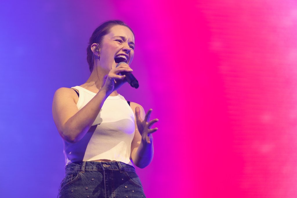 Sigrid se apresenta na OVO Arena Wembley em 12 de novembro de 2022 em Londres, Inglaterra.