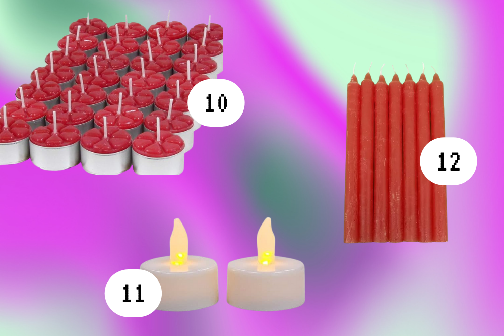 Imagem de três tipos de velas, dois tipos vermelhas e a outra branca em um fundo roxo e verde.