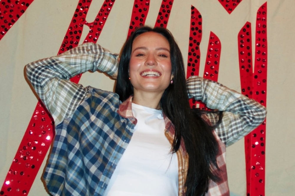 Larissa Manoela com look de Festa Junina