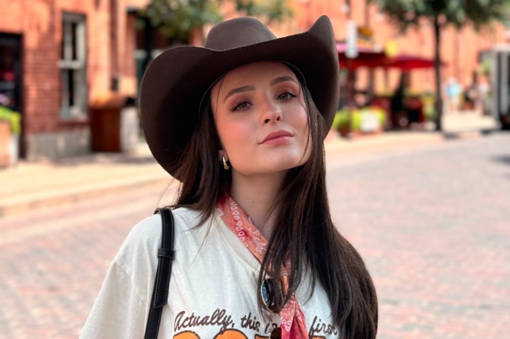 Looks cowboycore da Larissa Manoela