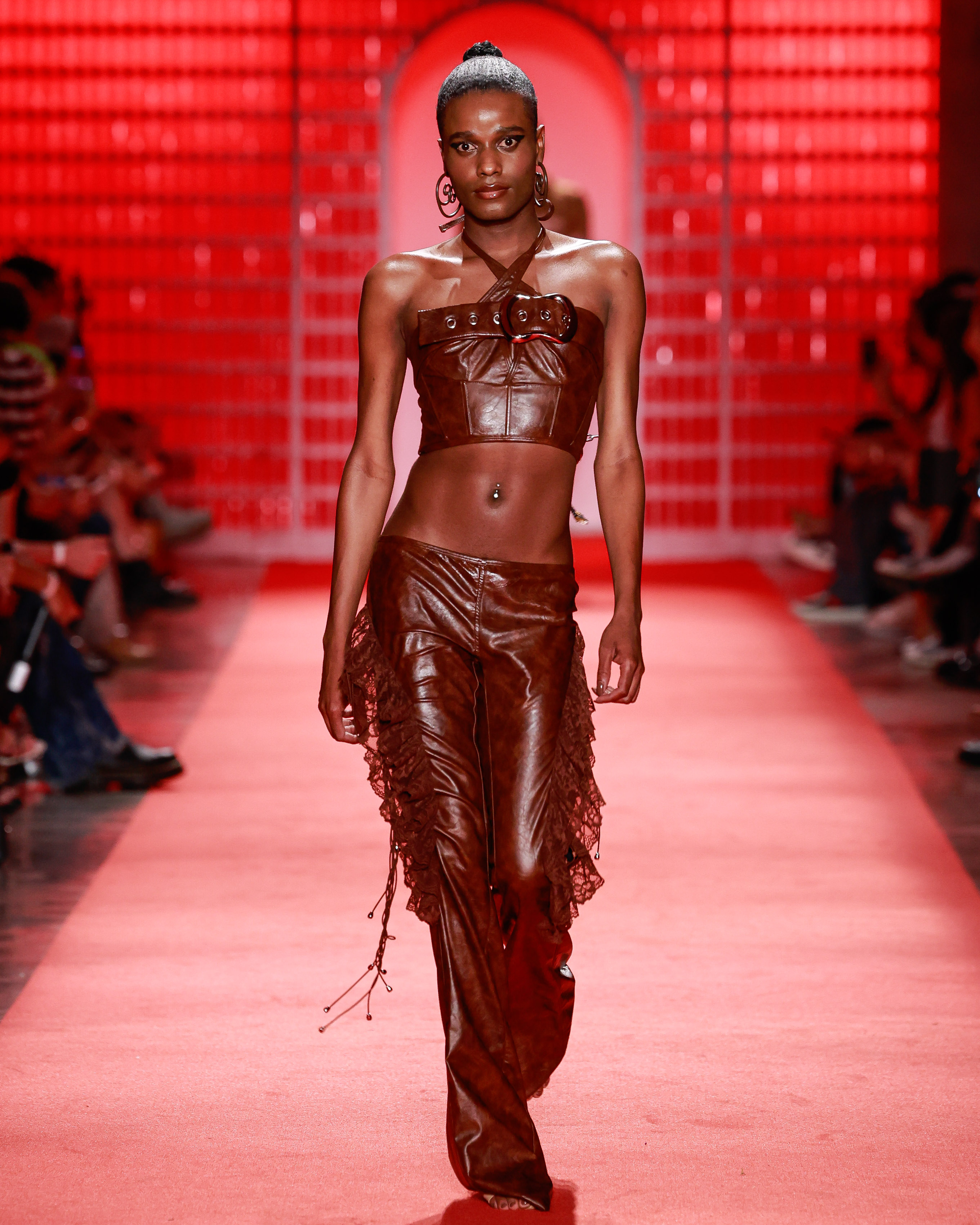 Bold StrapSPFW N58Foto: Ze Takahashi / @agfotosite Bold StrapSPFW N58Foto: Ze Takahashi / @agfotosite