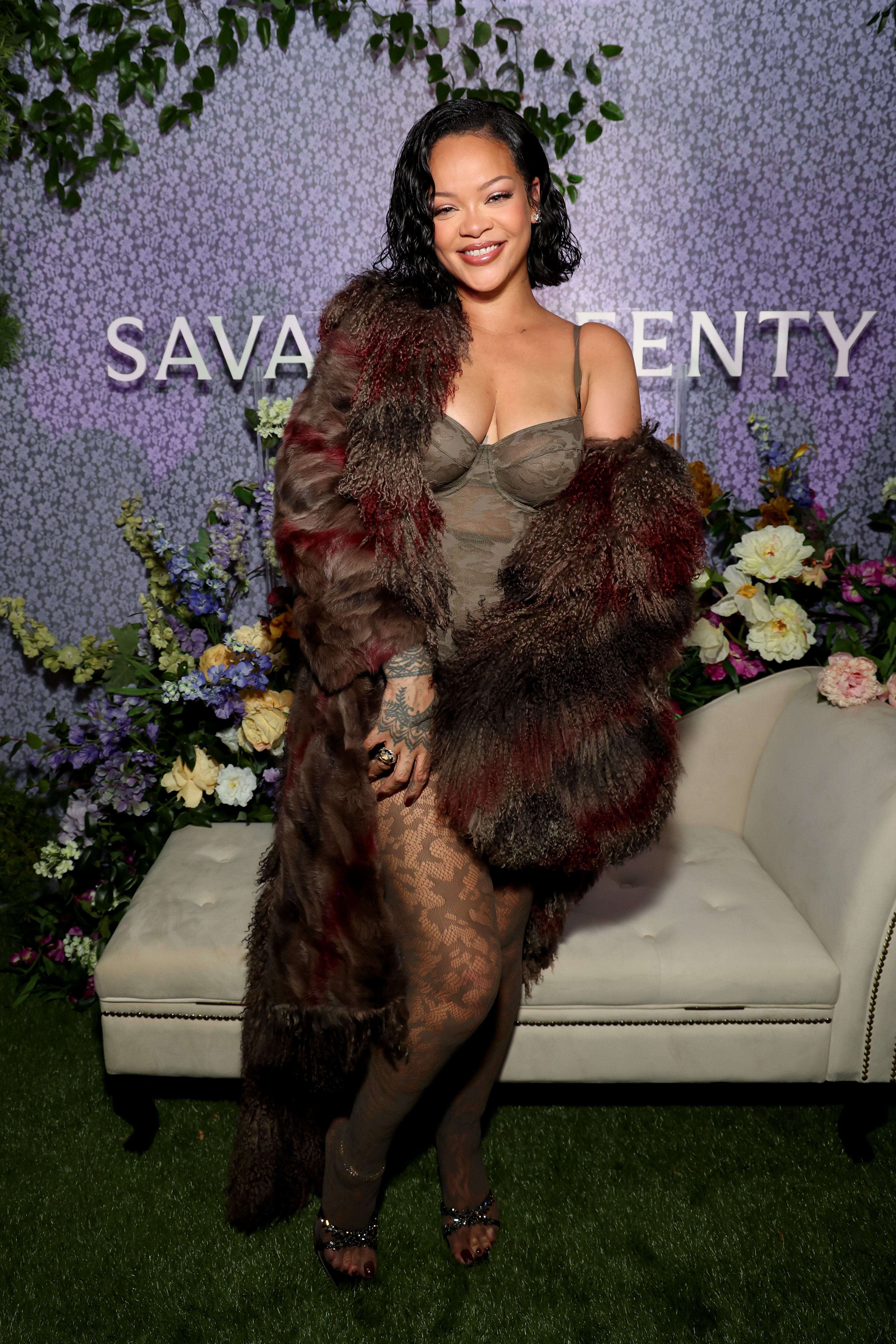 Rihanna em evento da Savage X Fenty em Los Angeles