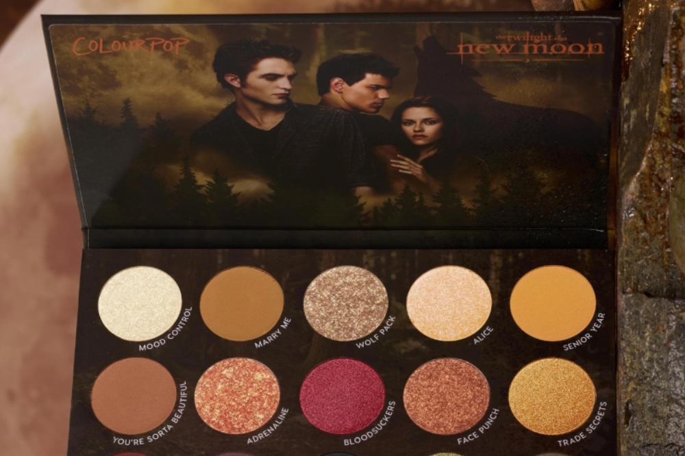 Paleta de sombras da coleção da ColourPop inspirada em Lua Nova