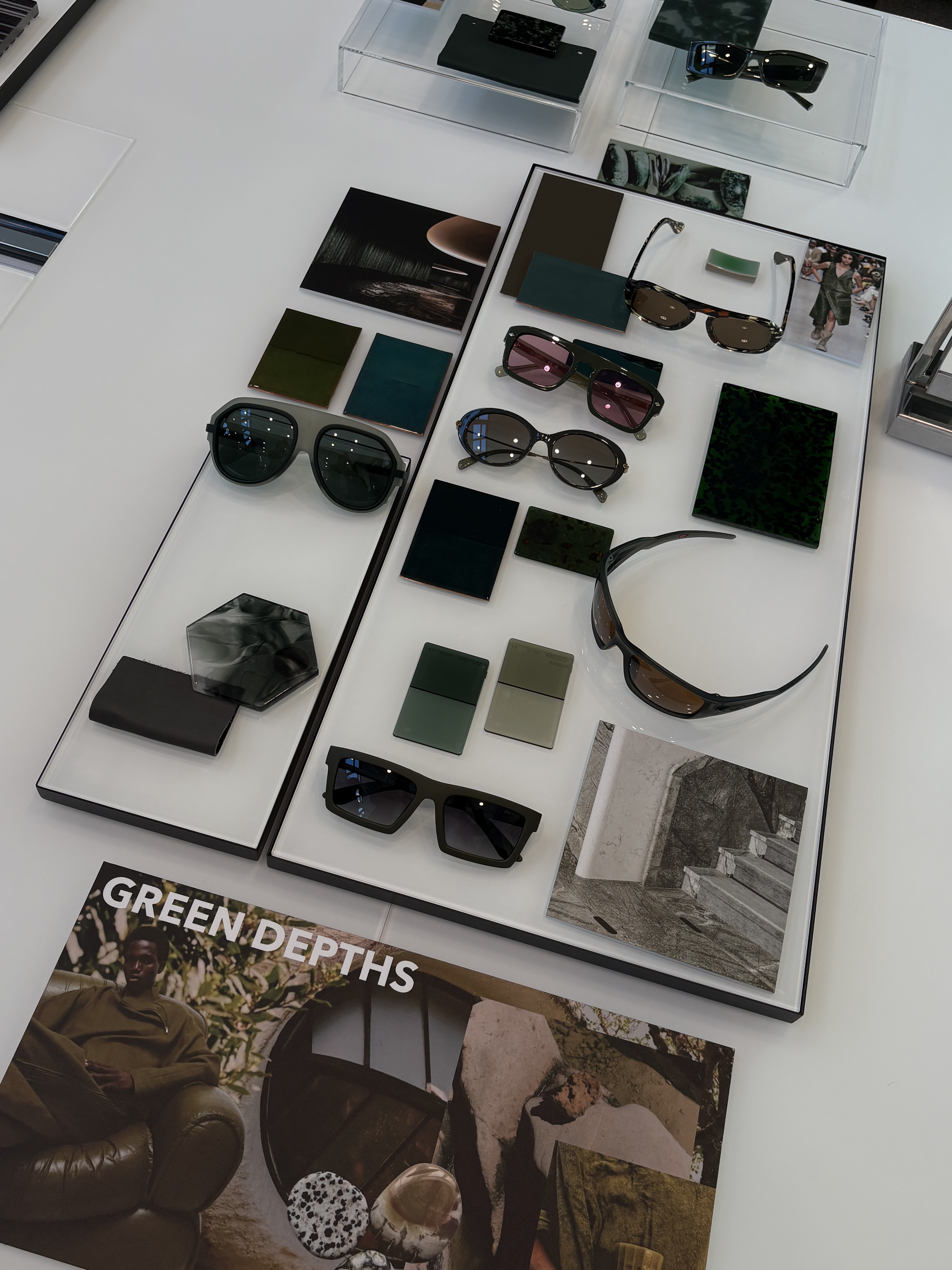 tendencia-oculos-verdes-2025 Tendência de óculos para 2025 apresentada pela EssilorLuxottica