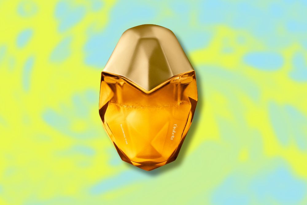 perfumes-famosas-bella Perfume