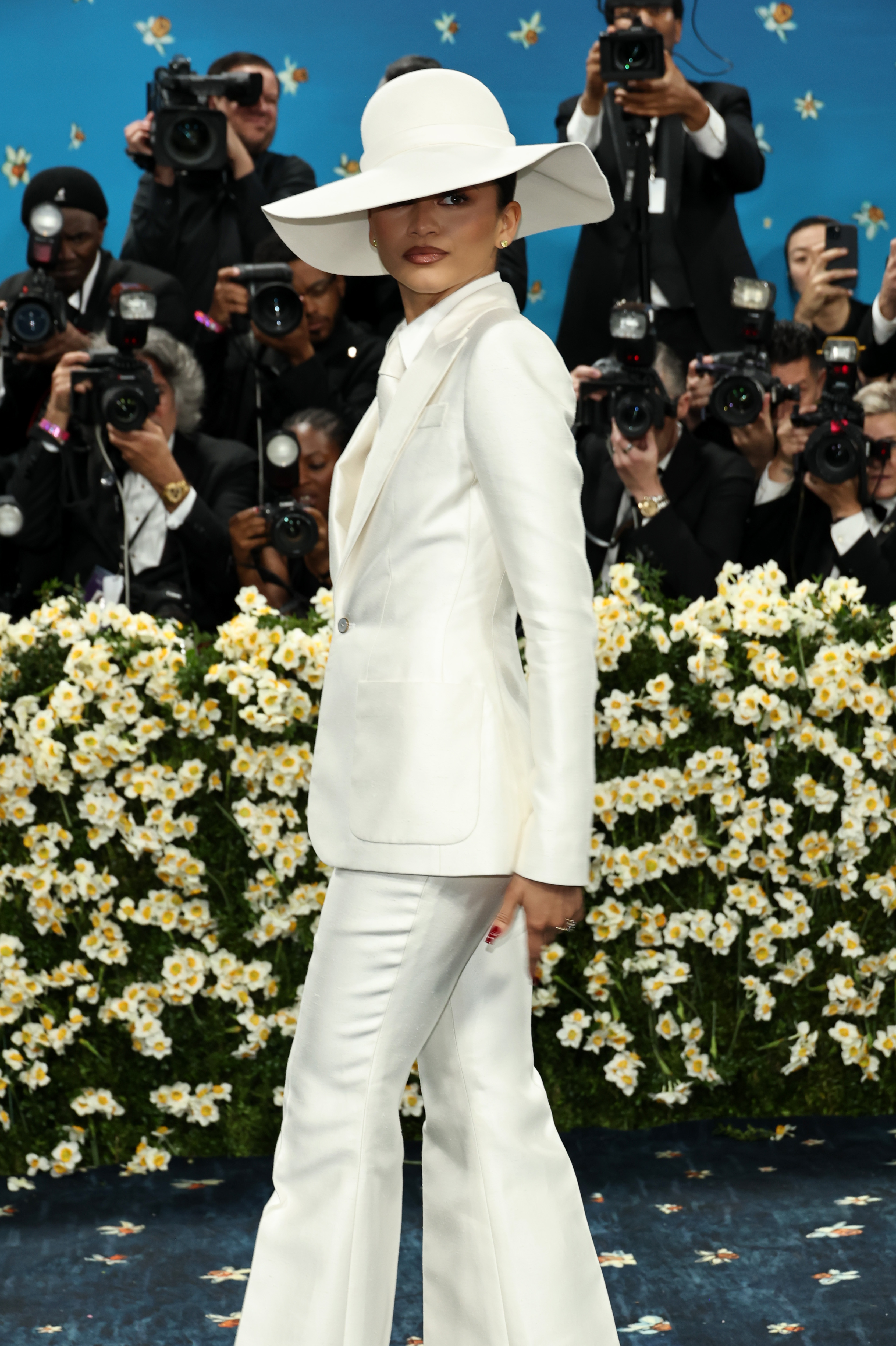 NEW YORK, NEW YORK - MAY 05: Zendaya attends the 2025 Met Gala Celebrating 