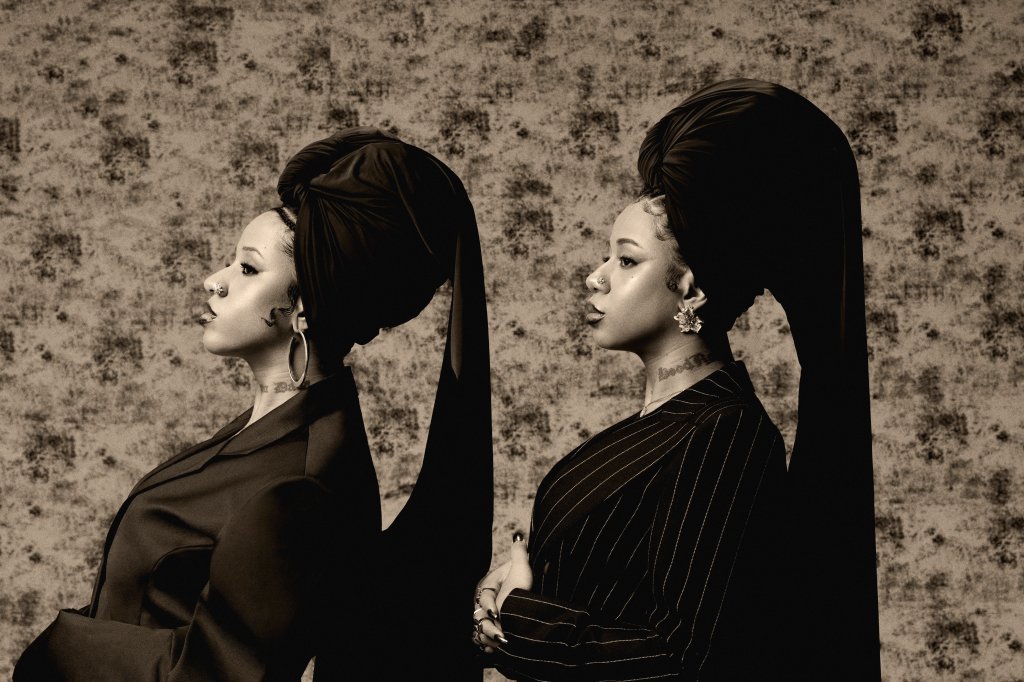 Tasha e Tracie para a revista impressa de julho da CAPRICHO