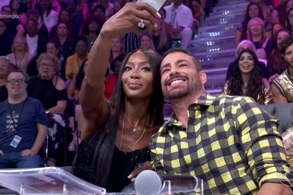 Naomi Campbell e Cauã Reymond no Domingão do Huck