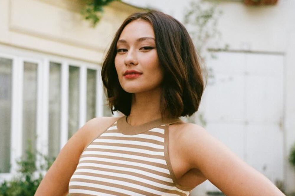 Lola Tung como Belly Conklin na terceira temporada de O Verão que Mudou Minha Vida