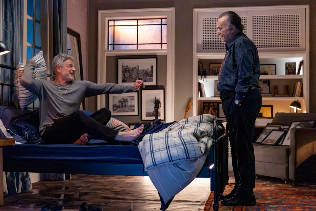 Jaques (Marcello Novaes) sonha com Abel (Tony Ramos) na novela Dona de Mim