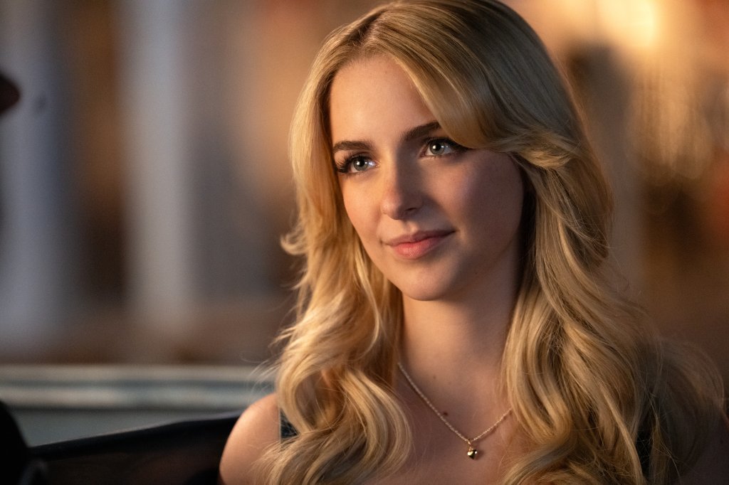 McKenna Grace como Clara em cena de Se Não Fosse Você