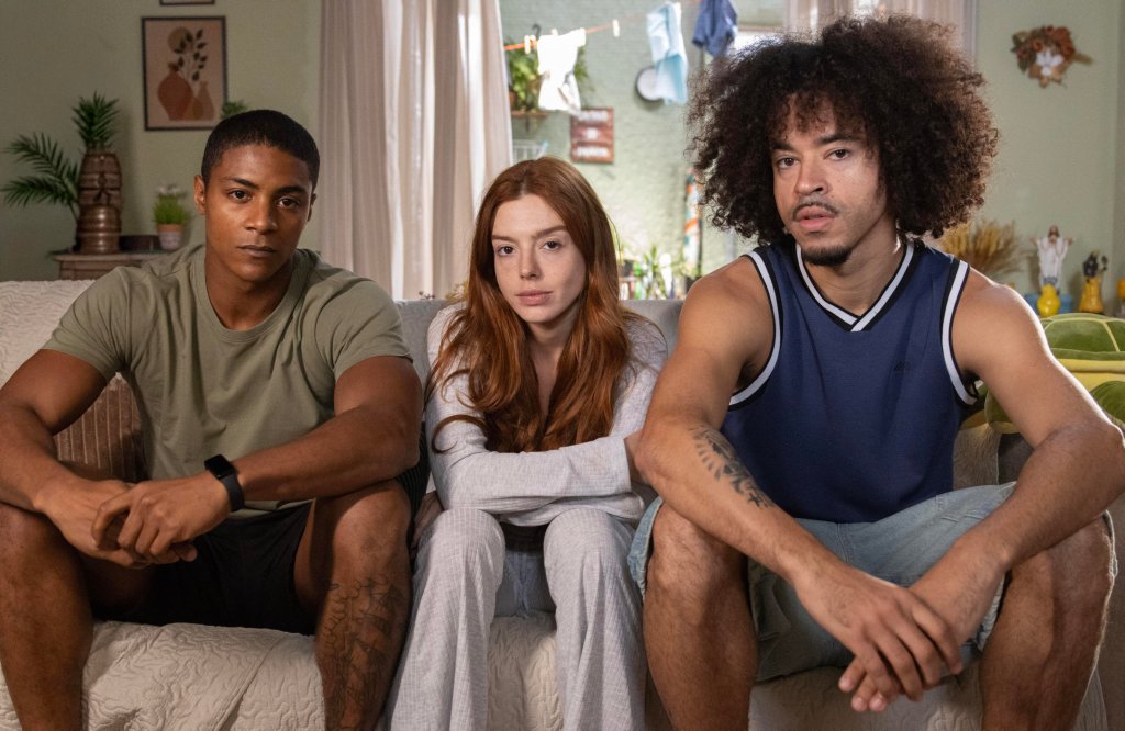 Marlon (Humberto Morais), Kami (Gioavanna Lancellotti) e Ryan (L7nnon)